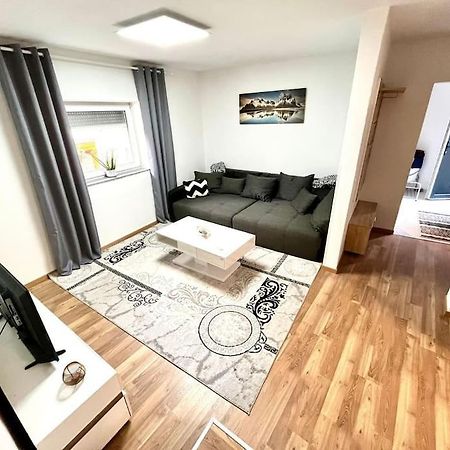 Ab Apartment Moderne Zweizimmerwohnung Villach Exteriör bild