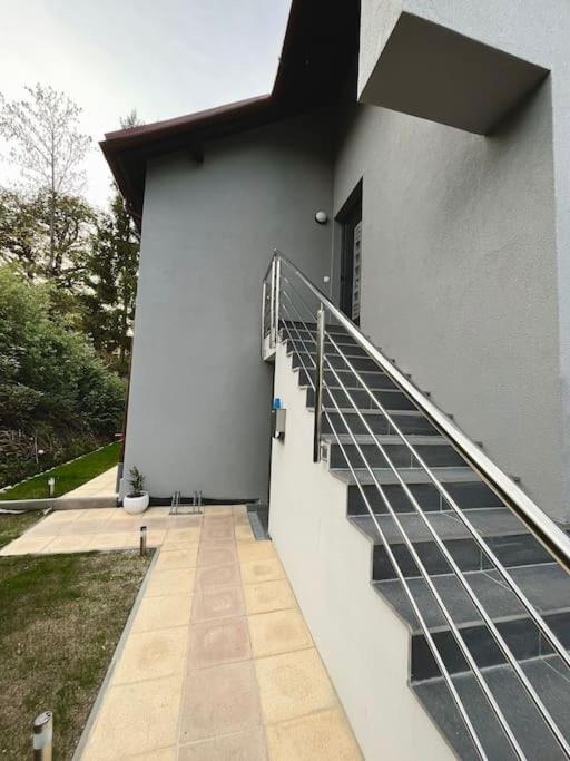 Ab Apartment Moderne Zweizimmerwohnung Villach Exteriör bild